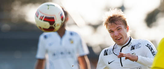 Häckens Oscar Lewicki i matchen i allsvenskan mellan