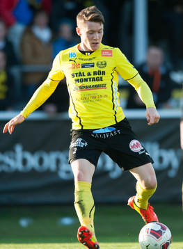 Mjällbys Viktor Agardius i matchen i allsvenskan mellan
