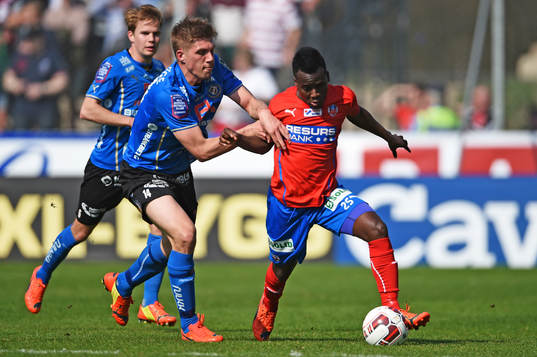 Halmstads Mikael Boman och Helsingborgs David Accam