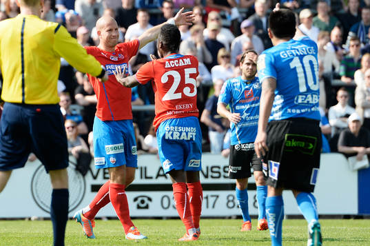 Helsingborgs Mattias Lindström jublar