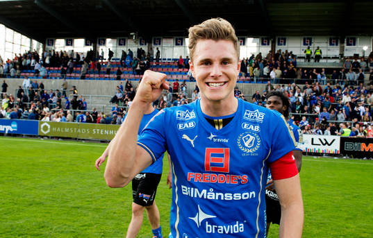 Halmstads Rickard Magyar jublar
