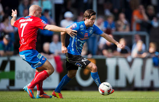 Helsingborgs Mattias Lindström och Halmstads Kristinn
