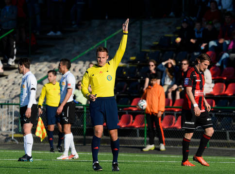 Match domaren Kristoffer Karlsson