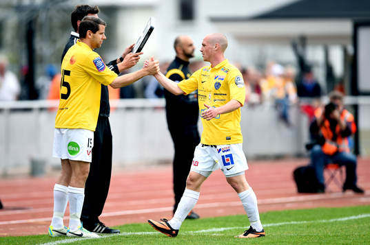 Falkenbergs Christoffer Carlsson byts ut mot Stefan Rodevåg