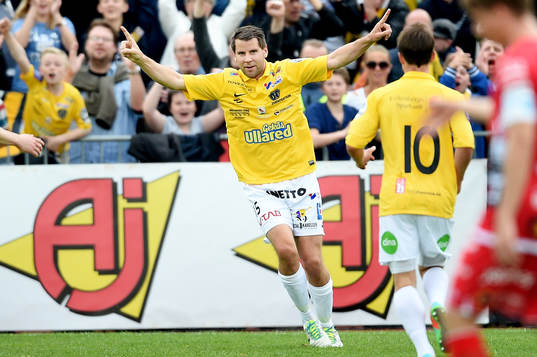 Falkenbergs Stefan Rodevåg firar