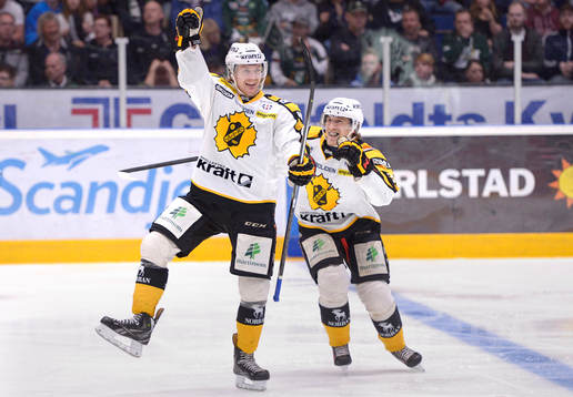 Skellefteås Anton Lindholm och John Norman jublar