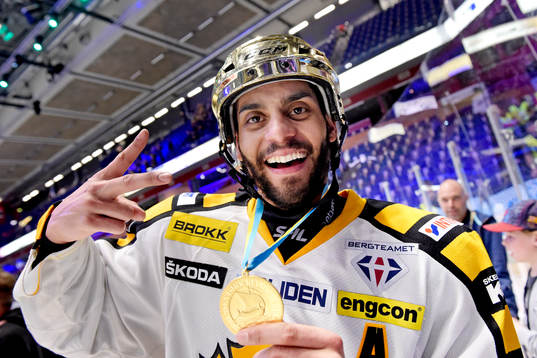 Skellefteås Pierre-Edouard Bellemare firar