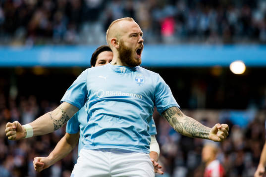 Malmö FFs Magnus Eriksson jublar