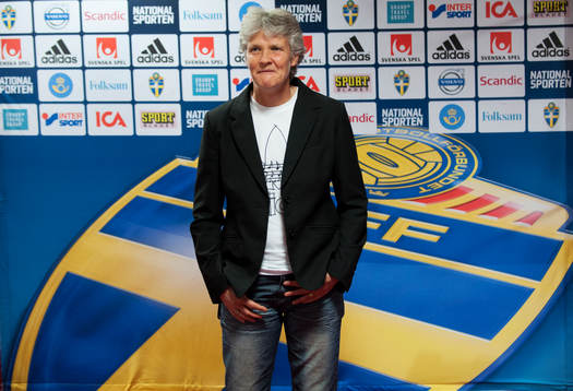Förbundskapten Pia Sundhage presenterar landslagstruppen