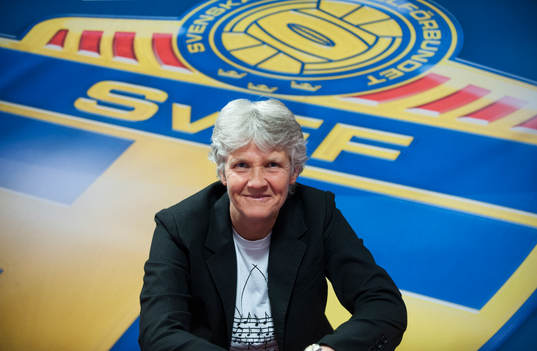 Förbundskapten Pia Sundhage presenterar landslagstruppen