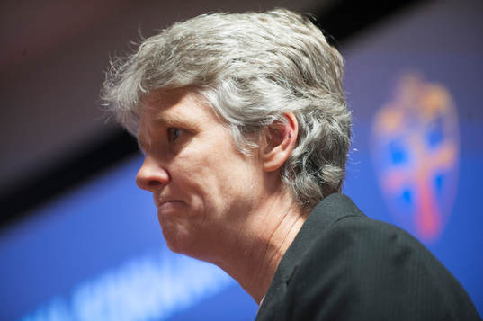Förbundskapten Pia Sundhage presenterar landslagstruppen