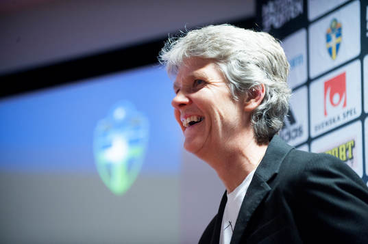 Förbundskapten Pia Sundhage presenterar landslagstruppen