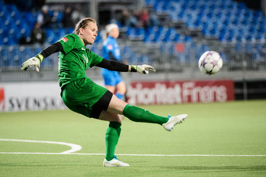 Eskilstunas målvakt Emelie Almesjö