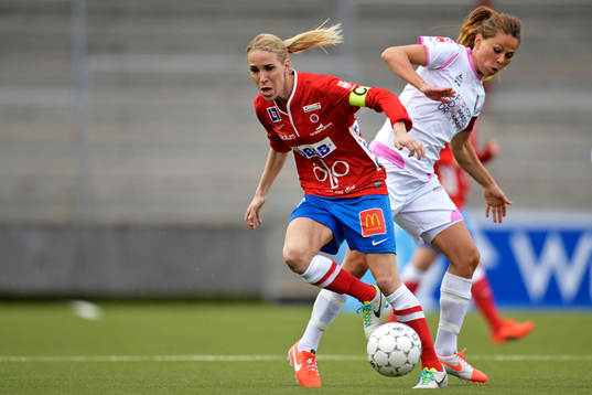 Örebros Elin Magnusson och Rosengårds Sara Björk