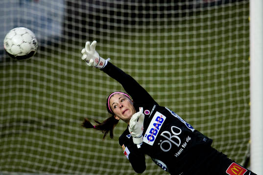 Örebros målvakt Stephanie Labbé