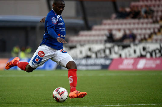 John Owoeri, tvåmålsskytt