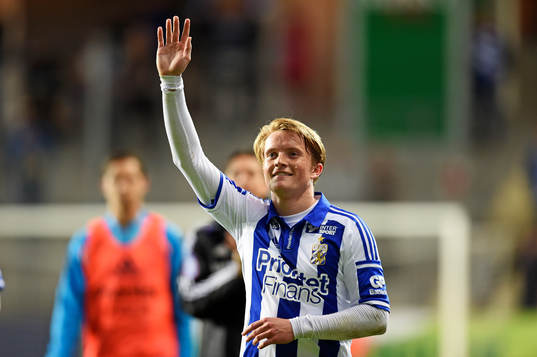 IFK Göteborgs Sam Larsson tackar publiken