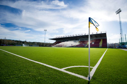 Södertälje fotbollsarena innan fotbollsmatchen i
