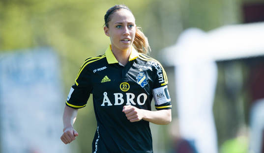 Petra Andersson, AIK,   i matchen i damallsvenskan mellan
