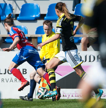 Assisterande domaren Christian Ragsdale  i matchen i