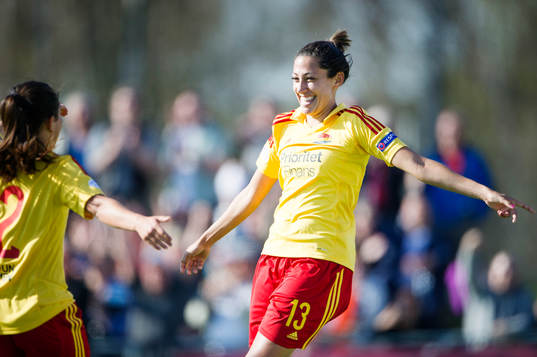 Tyresös Christen Press jublar mot Malin Diaz
