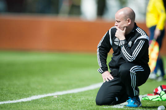 Piteås tränare Stellan Carlsson i damallsvenskan mellan