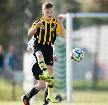 Hässleholms Egon Ipsen i matchen för pojkar födda 2002