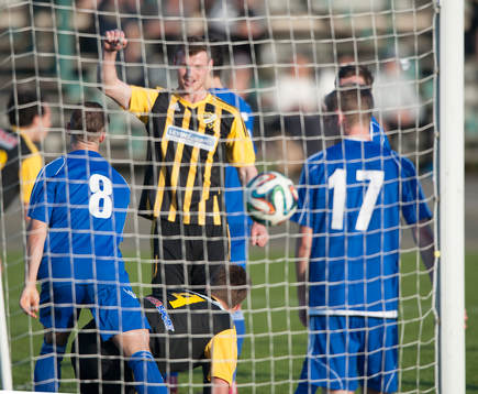 Hässleholms Niklas Jönsson har gjort 3-1 i matchen i div.