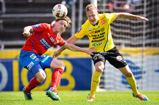 Helsingborgs Carl Johansson och Mjällbys Marcus Ekenberg