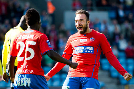 Helsingborgs Abdul Khalili jublar med David Accam