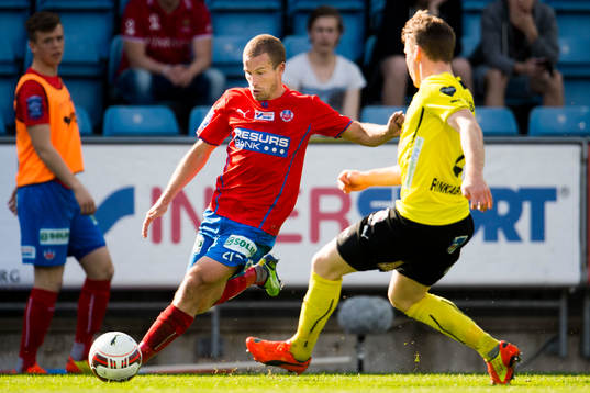 Helsingborgs Christoffer Andersson och Mjällbys Viktor