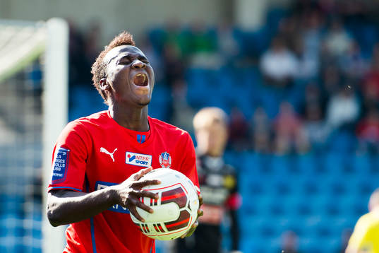 Helsingborgs David Accam reagerar
