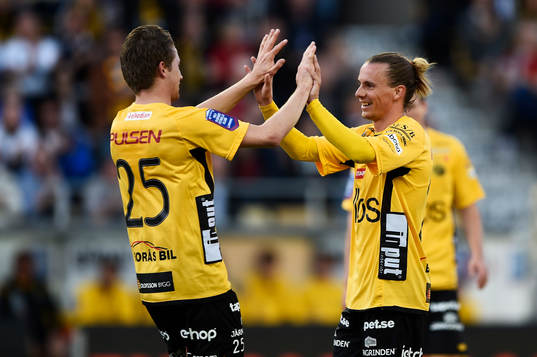 Elfsborgs Marcus Rohdén och Niklas Hult jublar