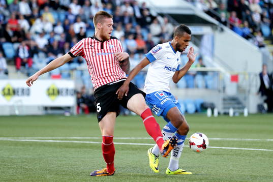 Malmös Pontus Jansson och Norrköpings Isaac Kiese Thelin