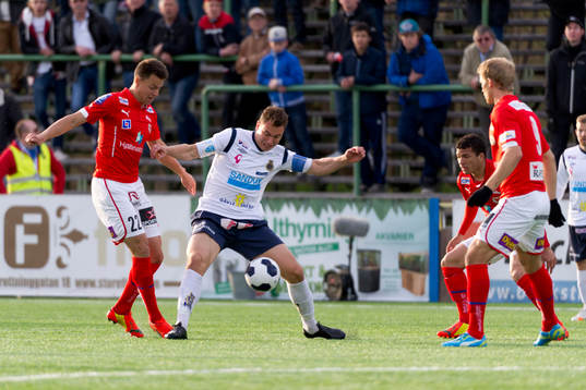 Bläddra bland fler bilder av Fotboll, Allsvenskan, Gefle - Kalmar