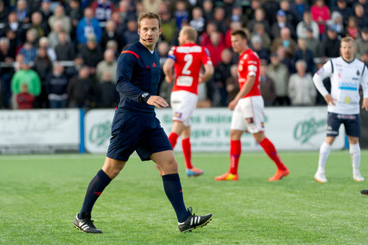 Domare Kristoffer Karlsson