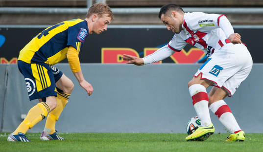 Assyriskas Levon Pachajyan fintar mot Ängelholms Albin