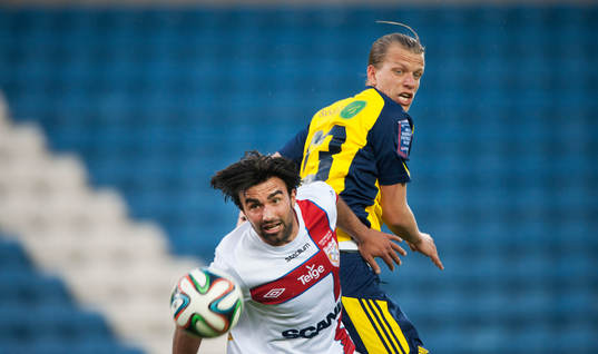 Ängelholms Sebastian Carlsén och Assyriskas David Durmaz