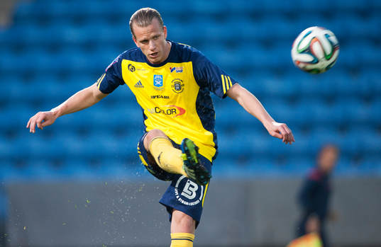 Ängelholms Sebastian Carlsén i matchen i Superettan i
