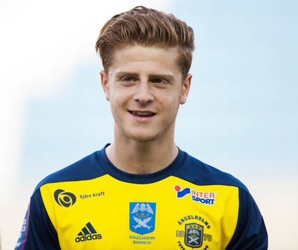 Ängelholms Rebin Asaad i matchen i Superettan i fotboll