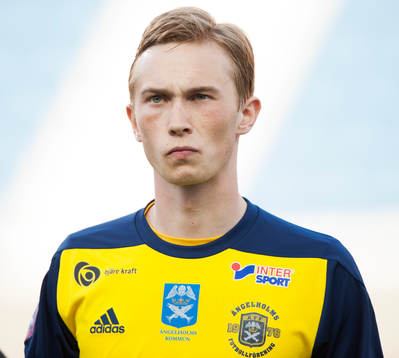 Ängelholms Albin Nilsson i matchen i Superettan i fotboll