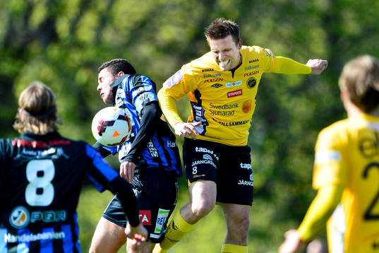 Elfsborgs Anders Svensson och Sirius Kerim Mrabti i