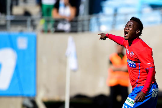 Helsingborgs David Accam reagerar