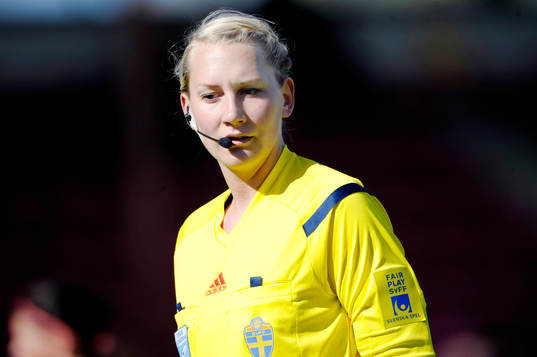 Domare Tess Petersson