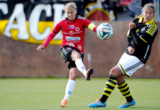Kristianstads Therese Björck och AIKs Filippa Angeldal