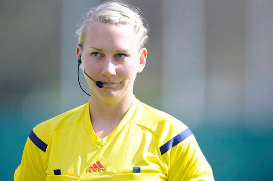 Domare Tess Petersson