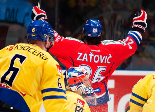 Tjeckiens Martin Zatovic jublar