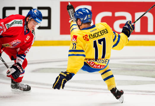 Sveriges Dennis Rasmussen faller