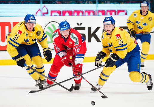 Sveriges Jonas Ahnelöv och Oscar Möller utmanas av
