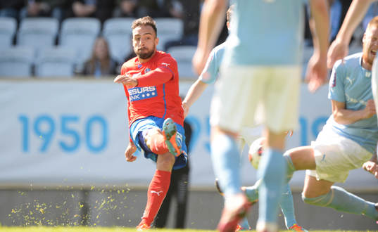 Helsingborgs Abdul Khalili skjuter 0-1 i semifinalen i